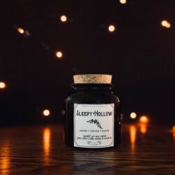 sleepy hollow apothecary vintage halloween autumn candle: vintage green apothecary jar w/ cork lid (7.0 oz)