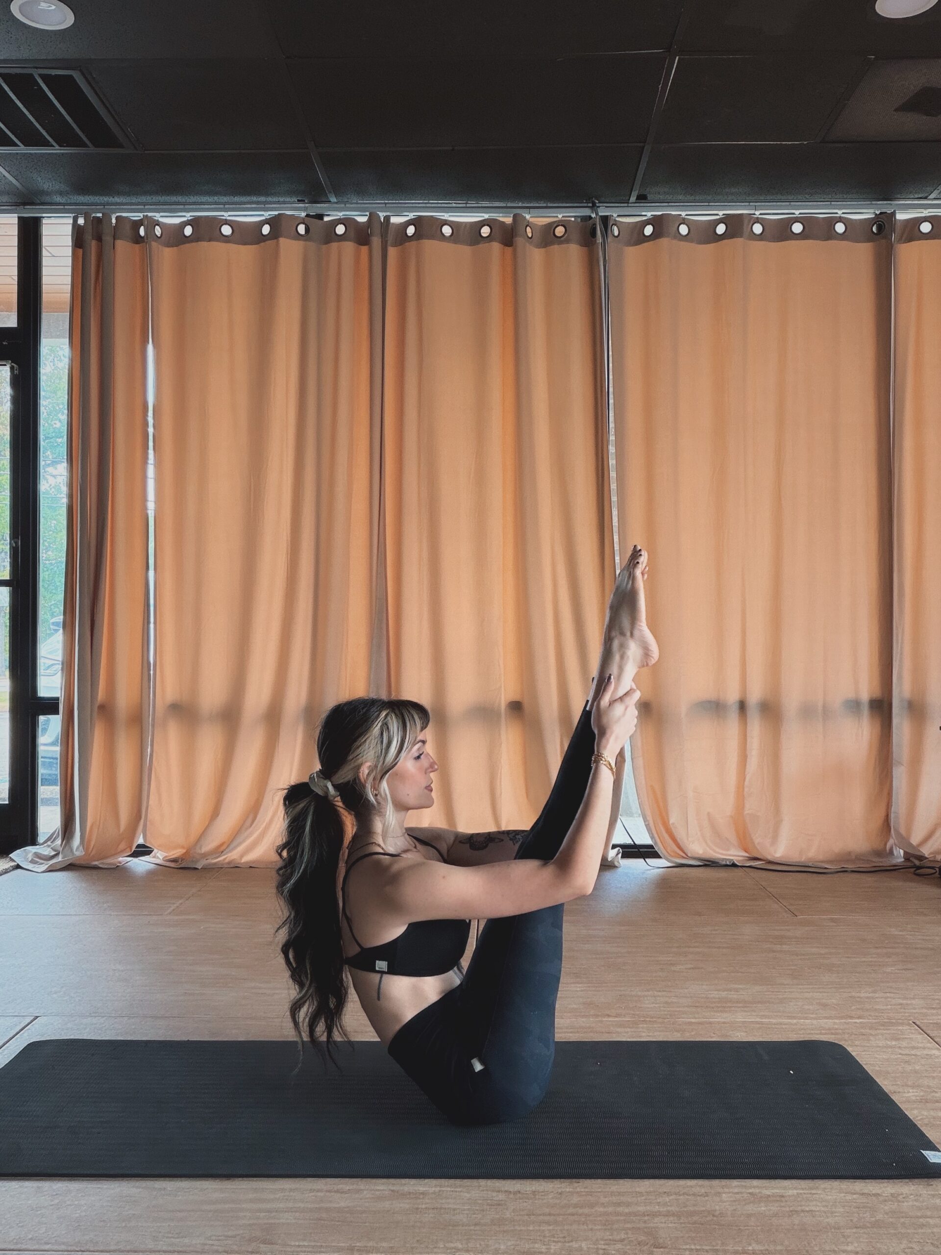 October - Spooky Sculpt at Verre Noir - Pilates Class - Image 10